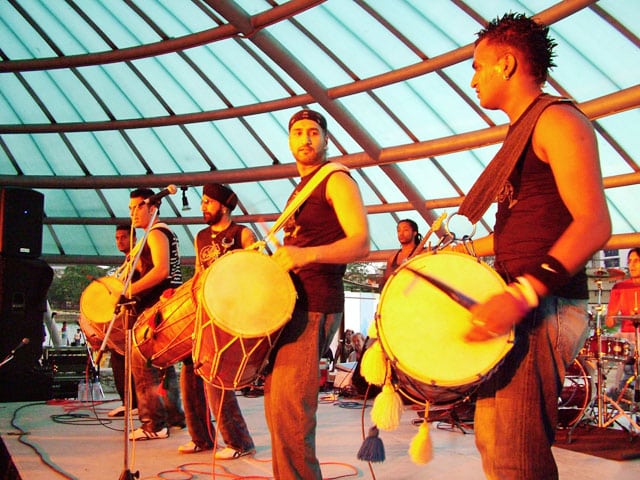 Sri Lankan Drummers at WOMAD Festival. Attribution License. Photo by <<DreamWizard>>